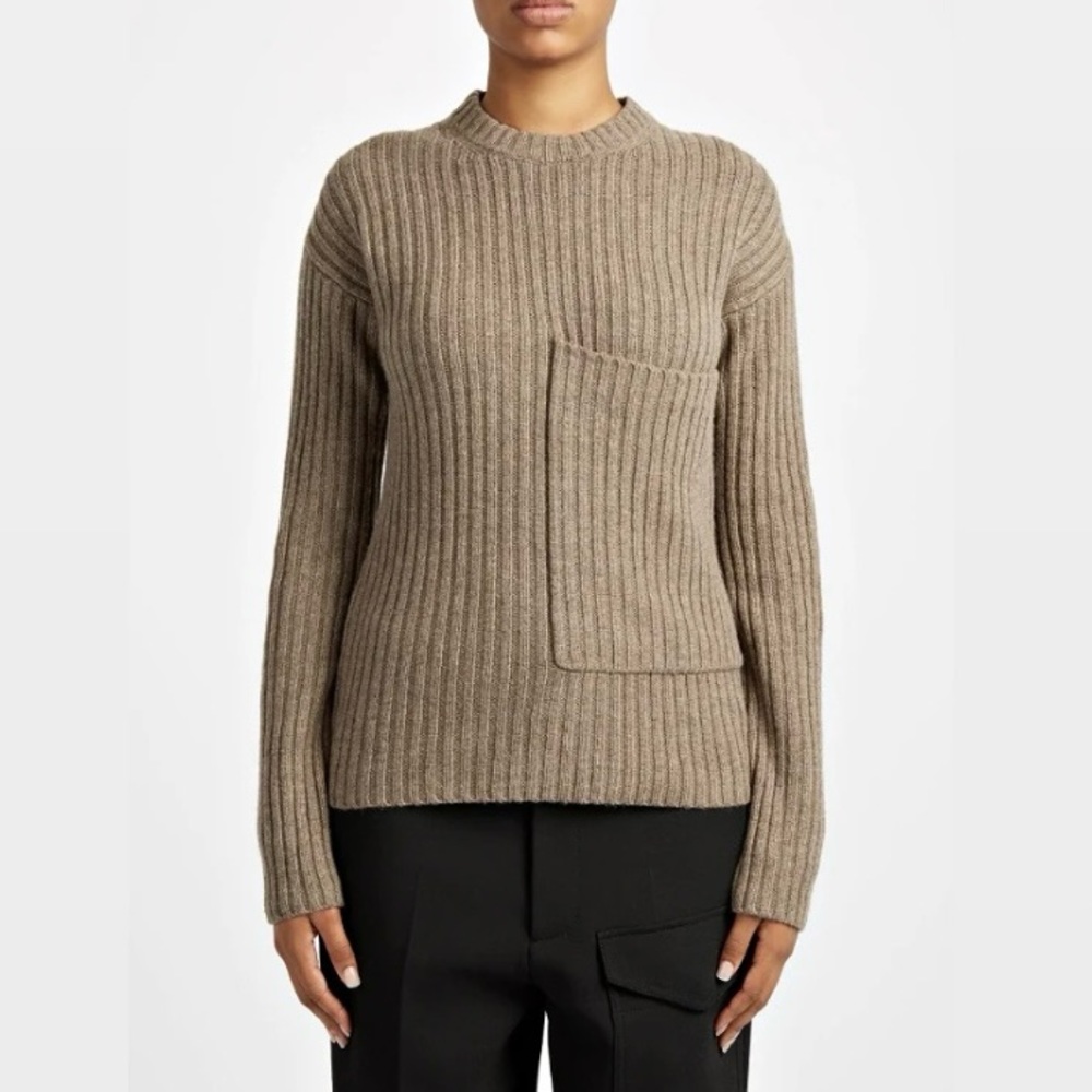 Joseph Military knit wool & yak blend button detail ribbed crewneck sweater. 🤎
